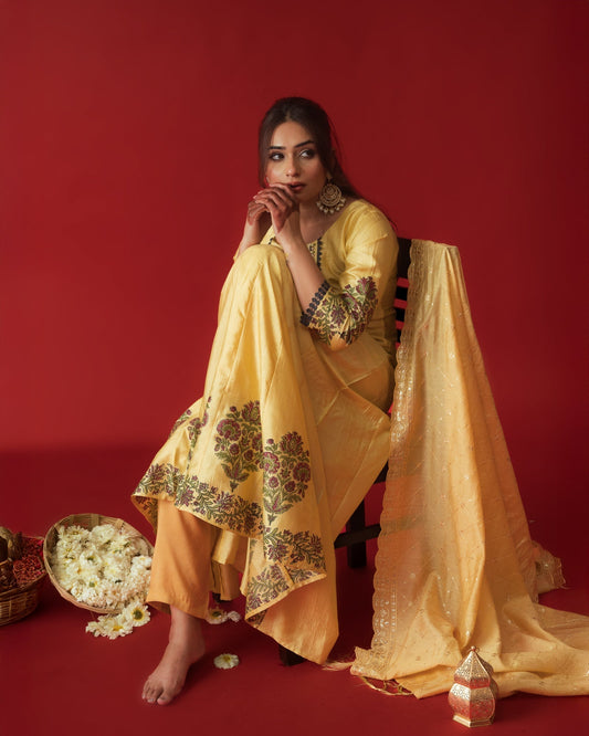 Office Looks Made Easy: Indian Outfits That Keep You Comfortable All Day