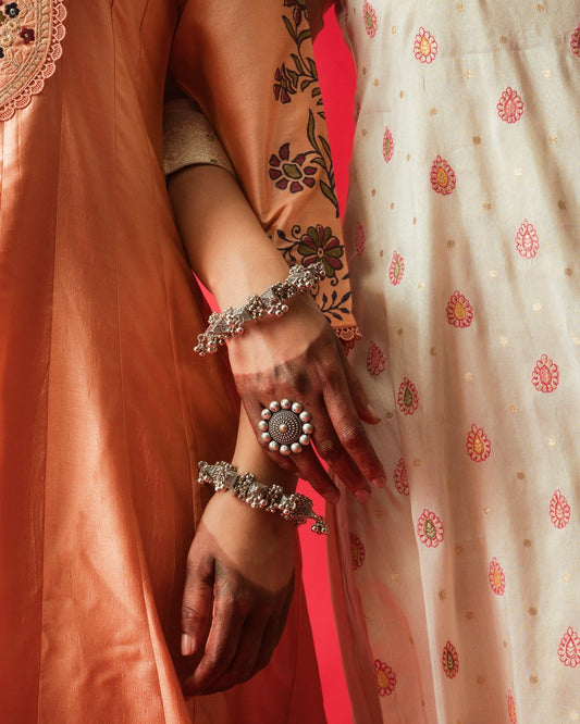 Why Handmade Matters in a Fast Fashion World?