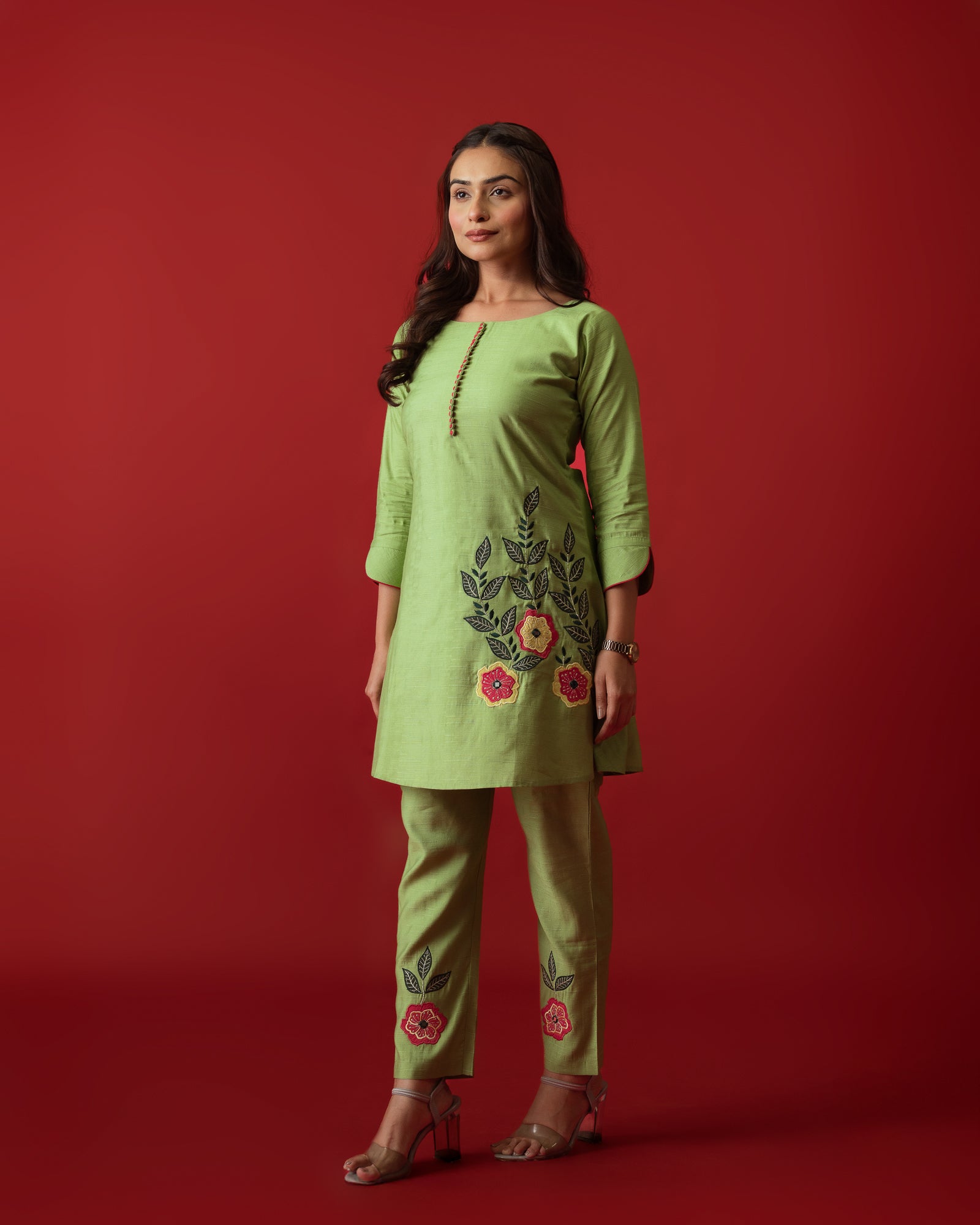 Buraakh-076 copy.jpg__PID:fd0fb2b9-045a-4ce4-9457-fa039fd392de