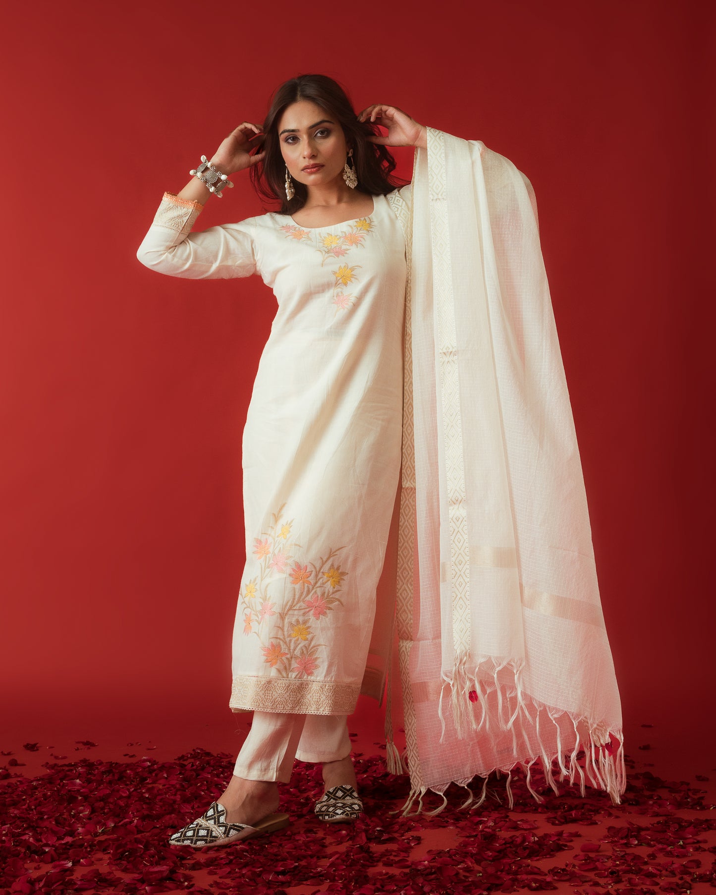 Buraakh-1106 copy.jpg__PID:1f129eb0-e775-4b18-901b-7e328f1983b9