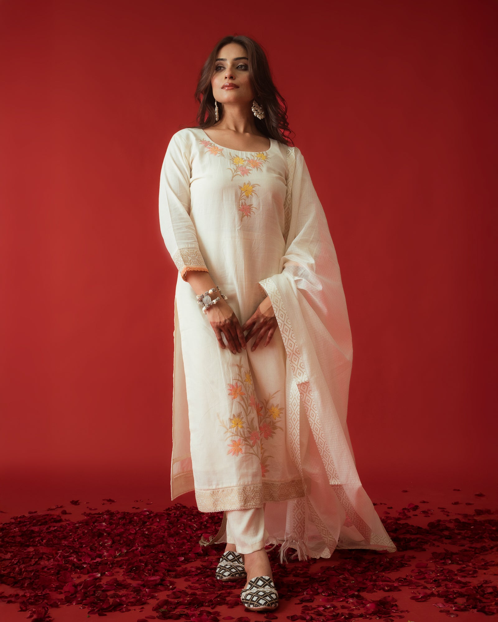 Buraakh-1108 copy.jpg__PID:129eb0e7-75bb-4850-9b7e-328f1983b937