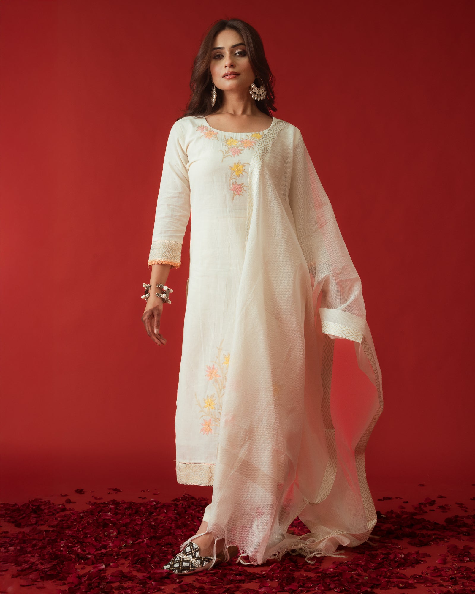 Buraakh-1117 copy.jpg__PID:9eb0e775-bb18-401b-be32-8f1983b93707