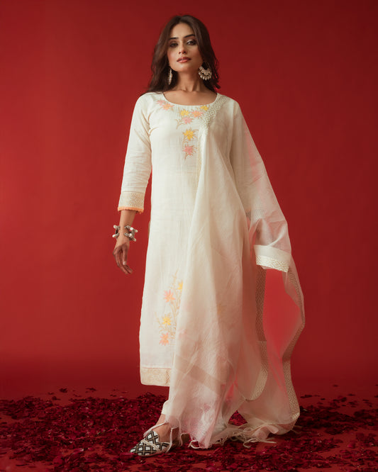 Buraakh-1117 copy.jpg__PID:9eb0e775-bb18-401b-be32-8f1983b93707