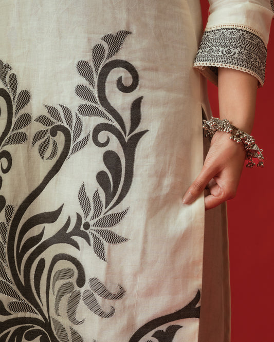 Buraakh-354 copy.jpg__PID:d933b05e-306e-49b2-9173-cbf458a85ce9