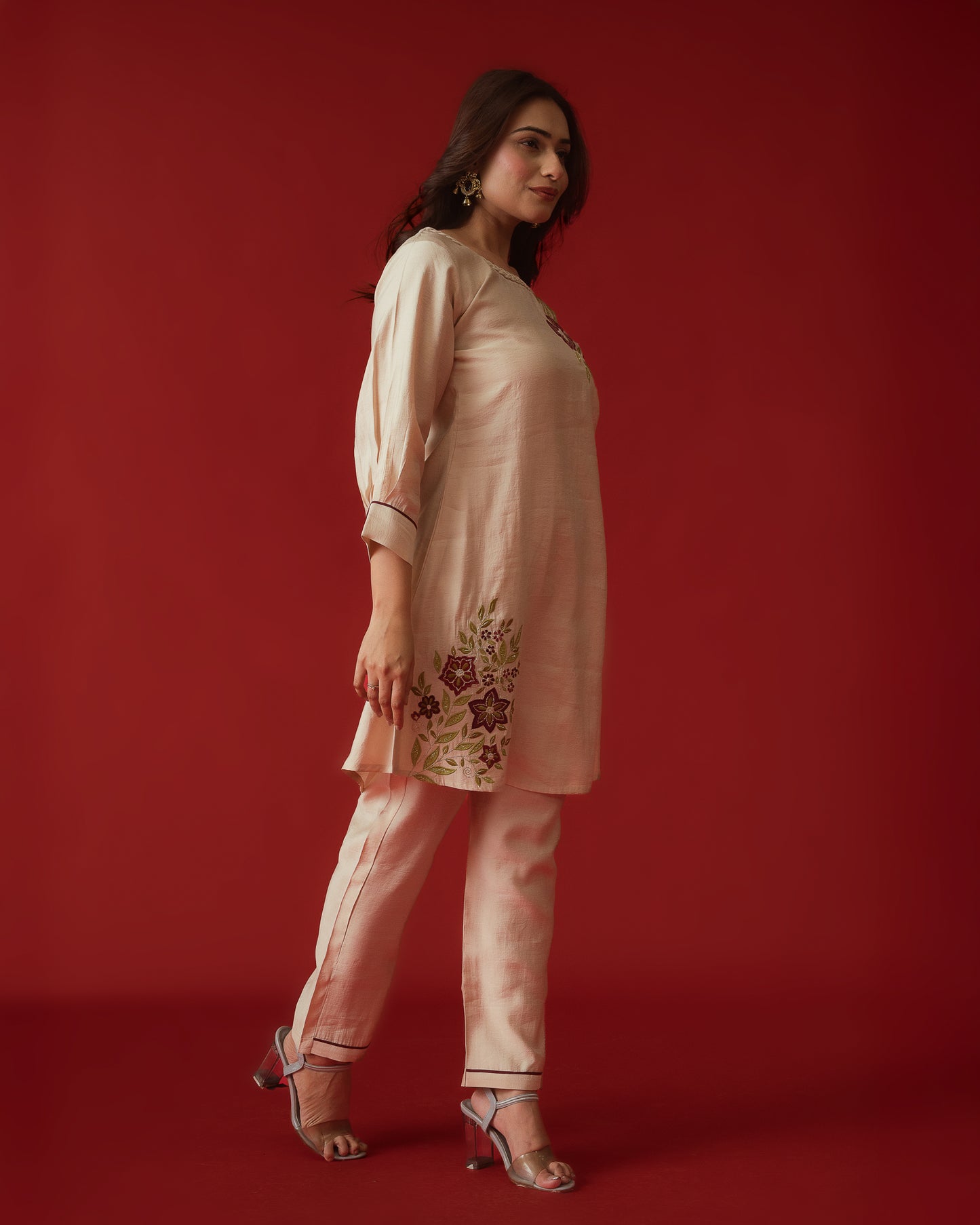 Buraakh-444 copy.jpg__PID:cbf458a8-5ce9-425a-9d14-acc425afc7b4