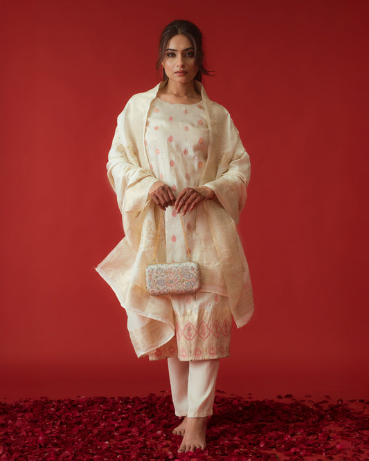 Buraakh-1012 copy.jpg__PID:2ffb844d-37df-4e99-9aca-1f129eb0e775